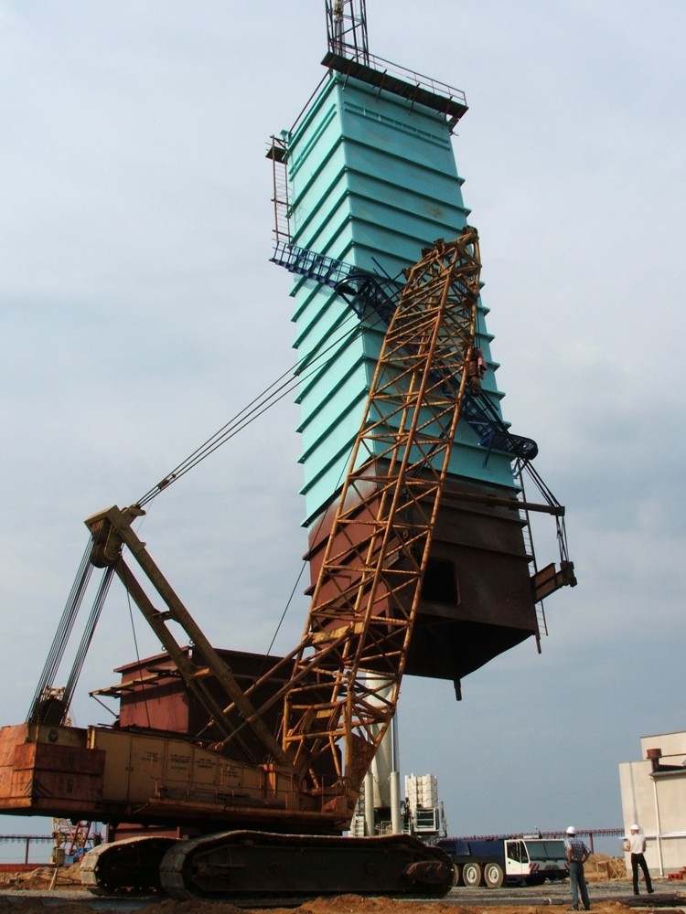 Монтаж ствола копра массой 100т. Совместная работа кранов АС 500-1 и МКГС-100