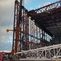 Подготовка к подъему блока с тремя фермами. Кран Liebherr LTM 1500-8.1.