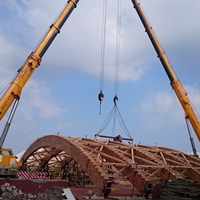 Строповка блока из трех полуарок, масса блока 28т.