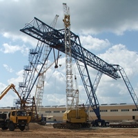 Старый купол демонтирован, идет подъём нового.